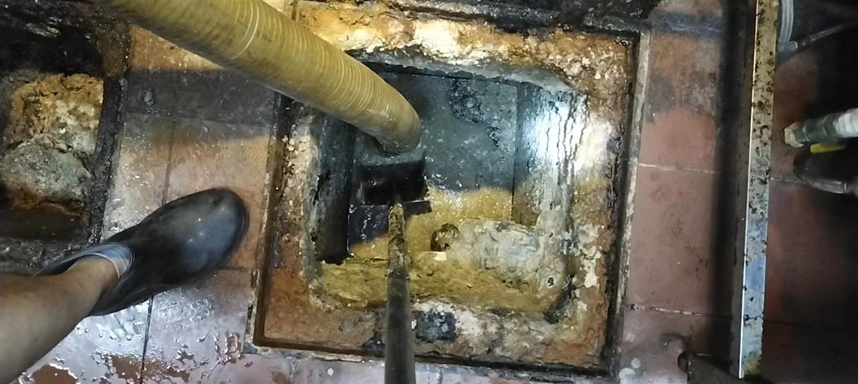 怒江污水池清理一般都有毒气，怎么预防中毒呢？